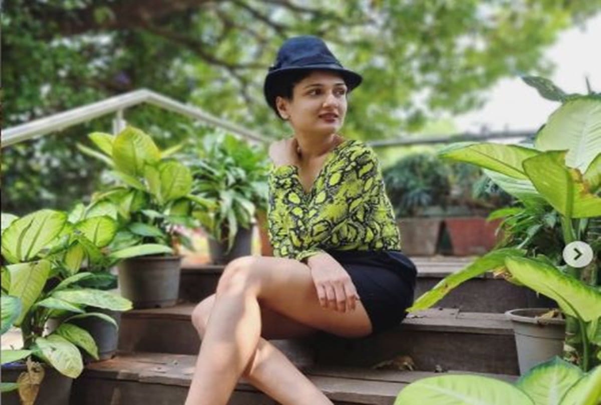 Eesha agarwal share her casting couch experience said he asked me to undress for giving a role