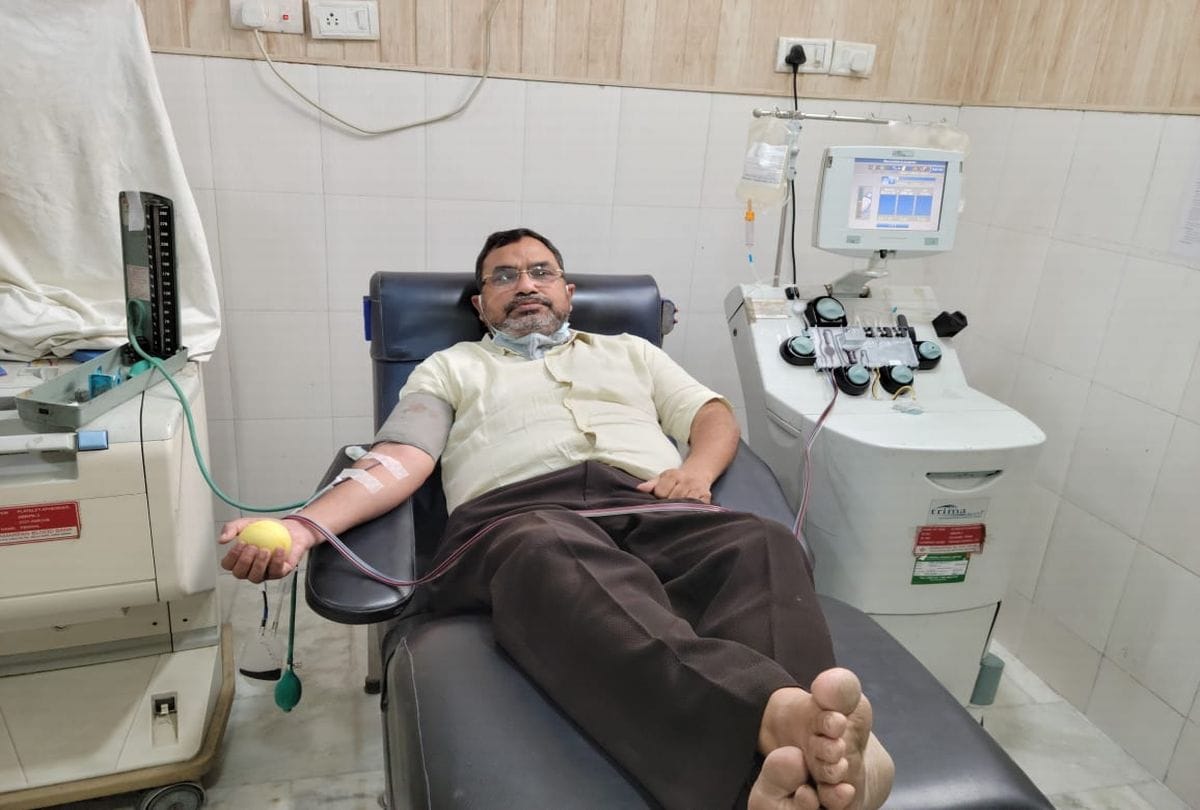bank manager donated plasma to save the lives of others in agra