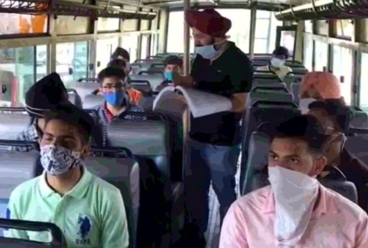 A Teacher Teach his Students in A Bus At Jalandhar of Punjab