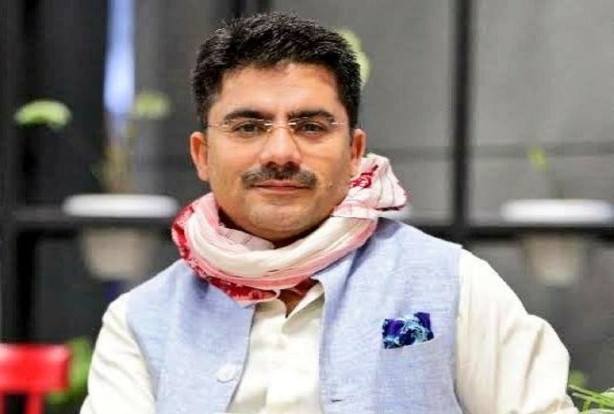 a television news journalist rohit sardana is died due to heart attack