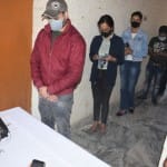 टीका लगाने पहुंचे लोग (सांकेतिक तस्वीर)