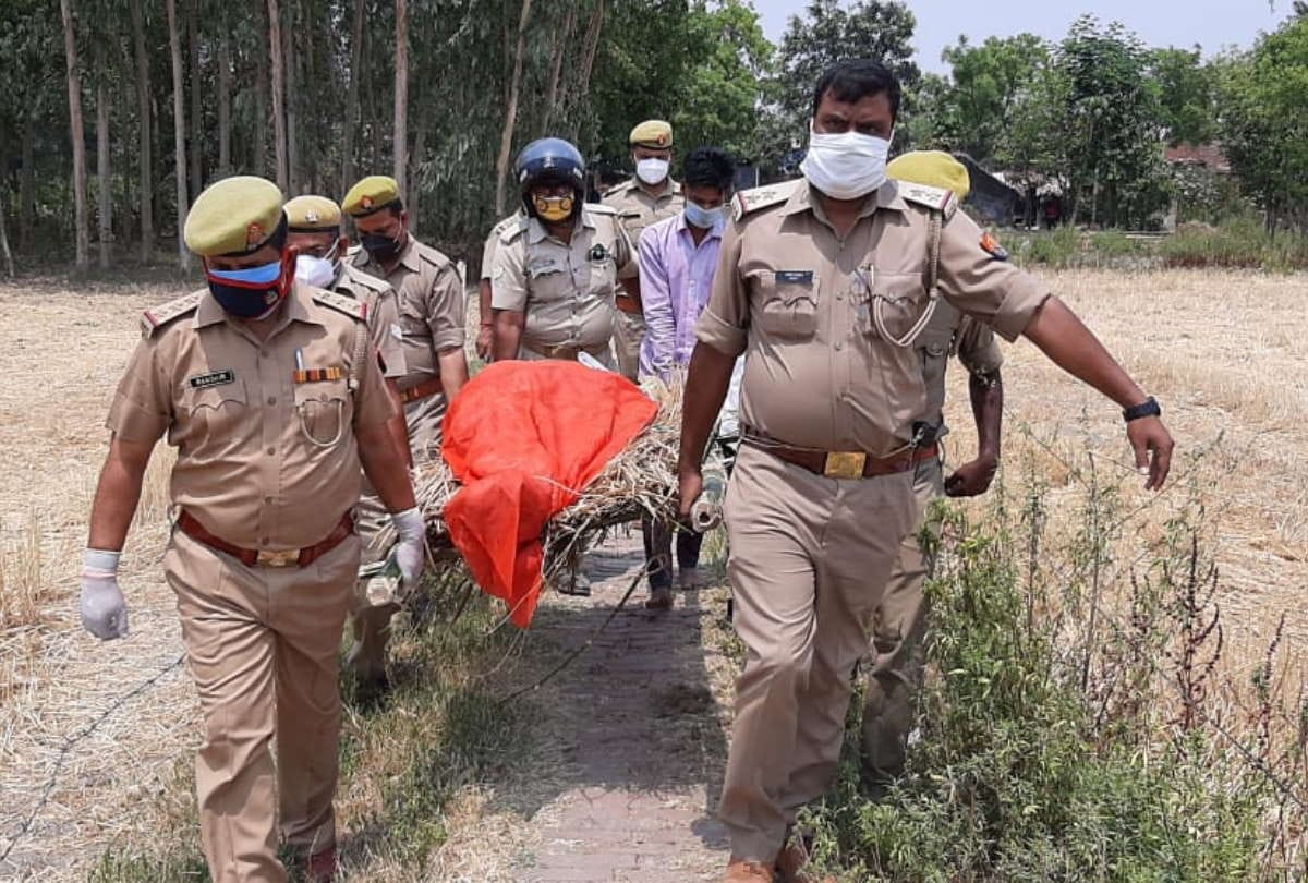 Police funeral of young man after family move due to coronavirus in siddharthanagar