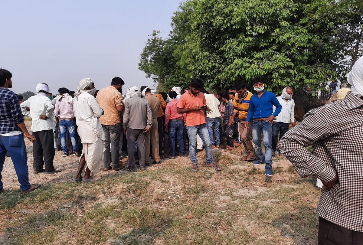 Car Accident In Mainpuri Three Person Died Today