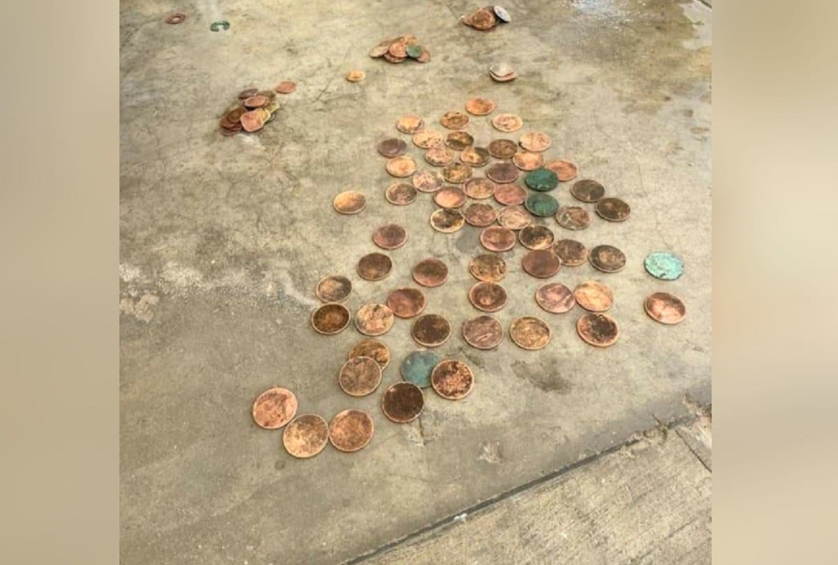 500 year old copper coins found during the renovation of Mahakal temple Baijnath himachal