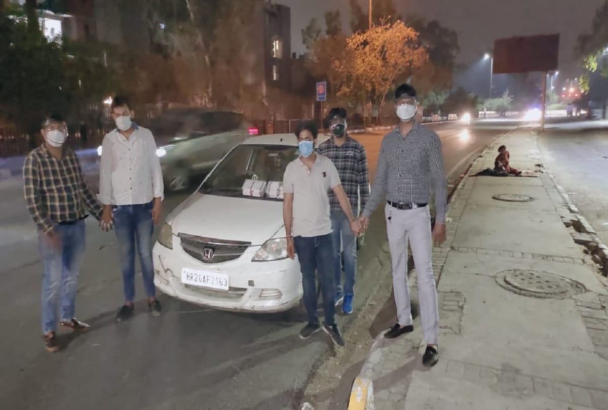 Two men arrested by police for selling fake Remdisivir to people in Delhi