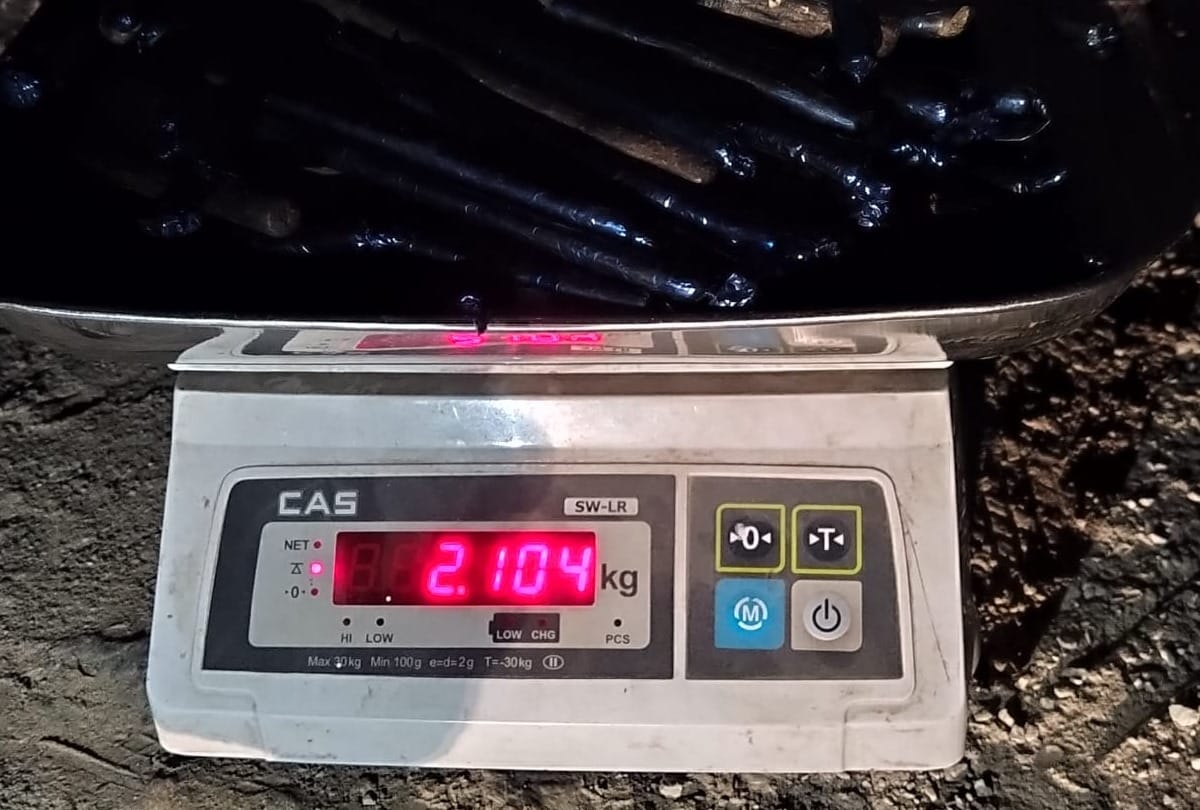 police seized two kg charas in Bajaura kullu himachal pradesh