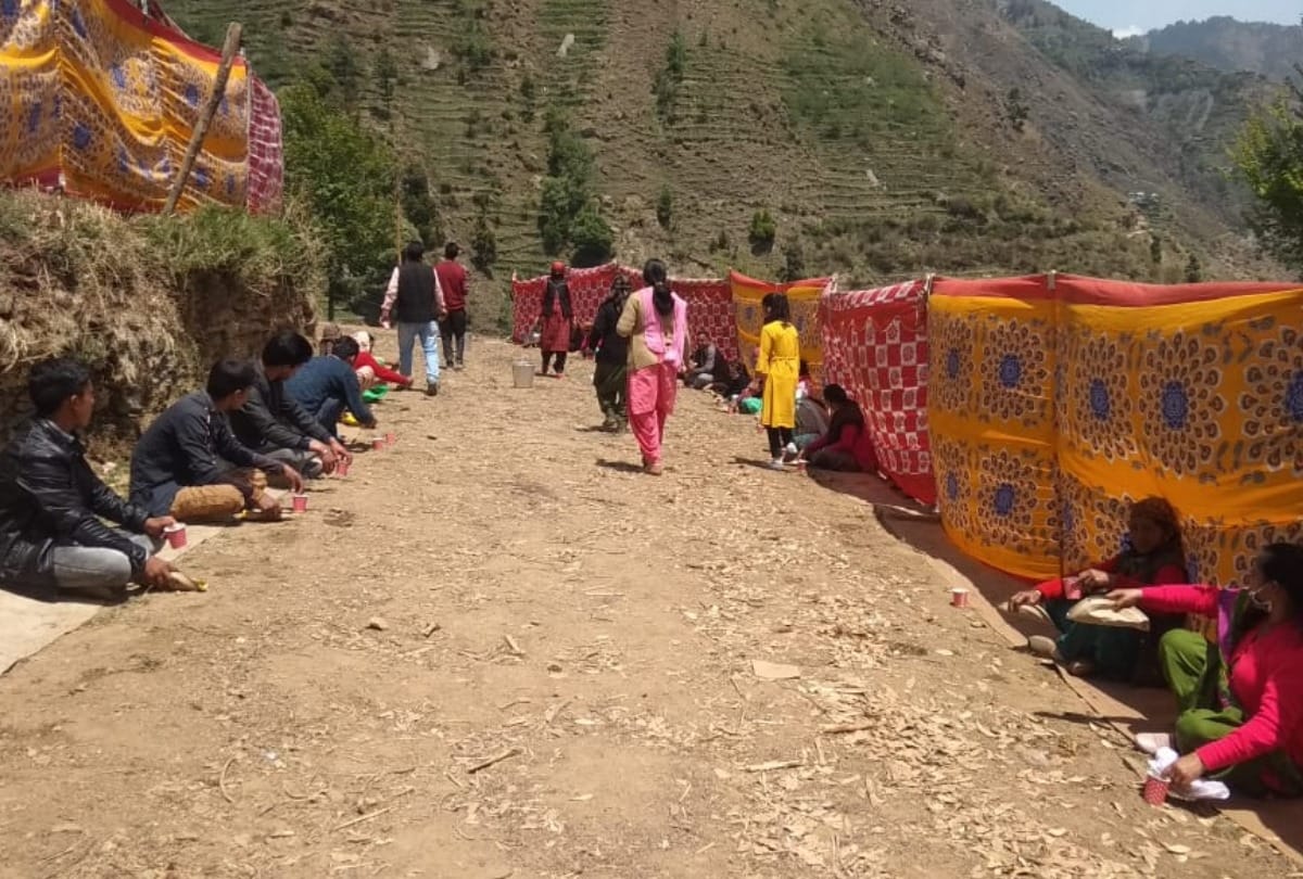 marriage dham five thousand penalty by administration team in Mandi