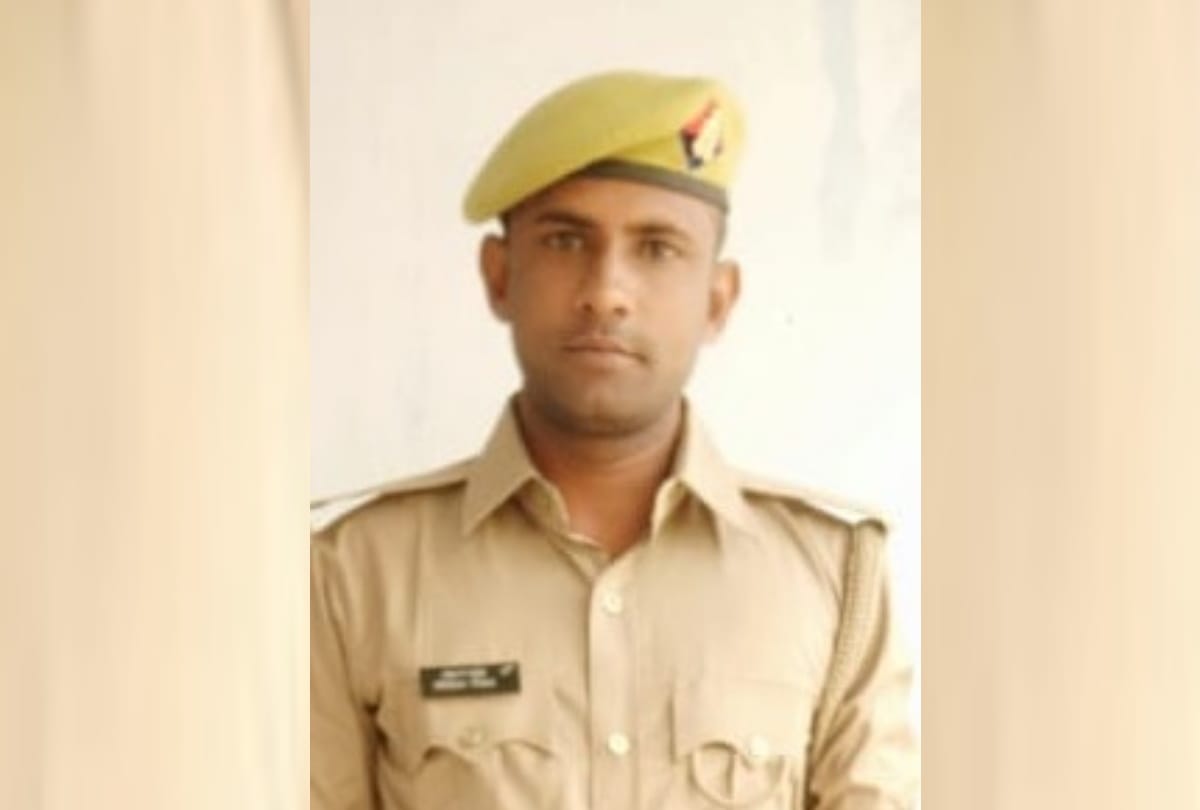 a sipahi commits suicide in gasadi thana kshetra in balrampur.