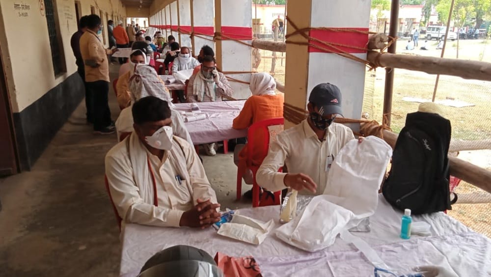 Counting of votes for the village government started, votes of various posts of panchayats being counted under tight security at 21 counting places in jaunpur