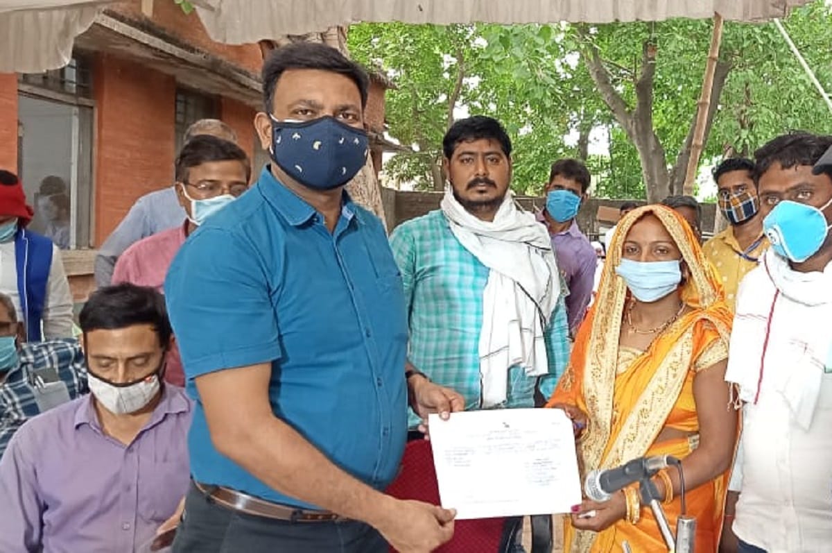 Election announcement of dozens of village heads after counting of votes in Chandauli