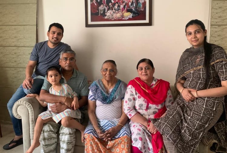 Four Generations of Panchkula Businessman Family Defeated Corona with Positive Mindset