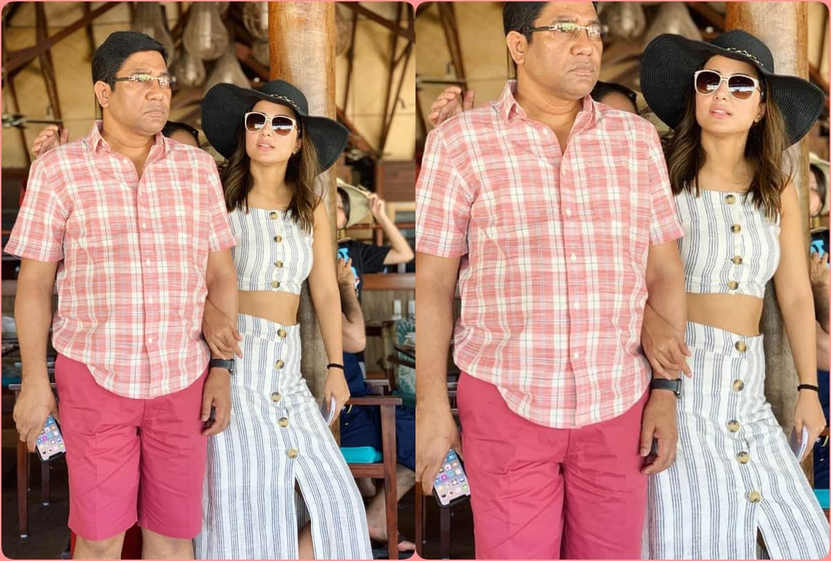 hina khan shared her recent photo of quarantine said A Helpless Daughter rubina dilaik gauhar khan gave strength