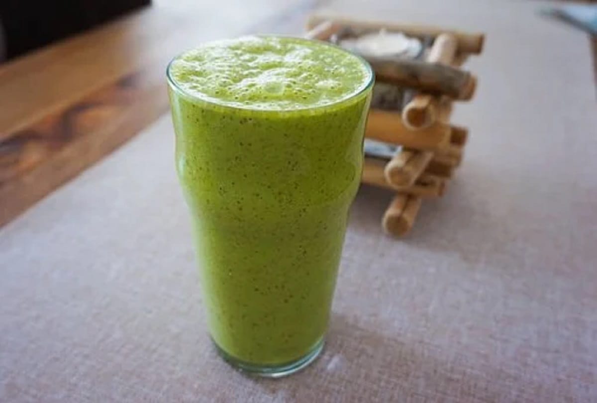 Immunity booster drink Amla and Moringa benefits for health