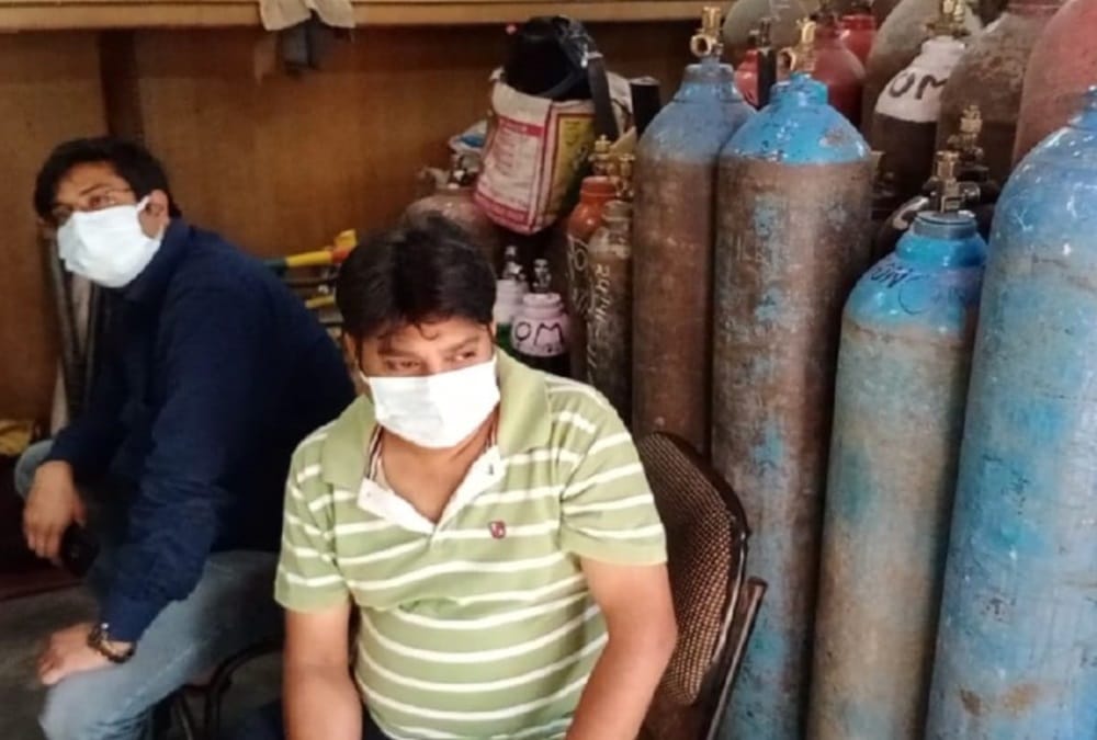 Uttarakhand Coronavirus Oxygen Crisis: People Buying Industrial Oxygen  but this is dangerous for patients