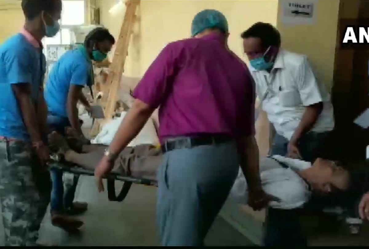 West Bengal Assembly Election Results 2021 : counting agent Gopal Som fell unconscious, Congress candidate from Panihati Tapas Majumder, taken to hospital