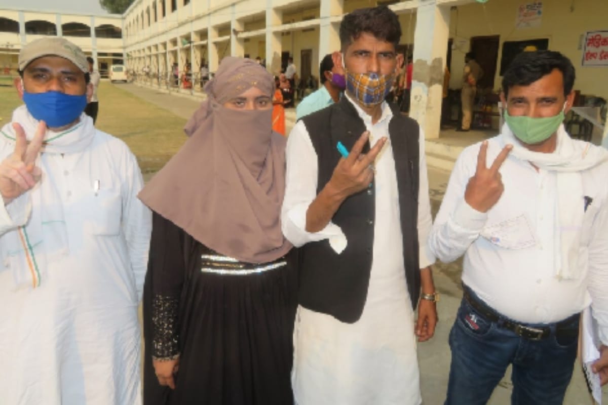 Panchayat Election in Bijnor : somewhere competition was tough one sided somewhere