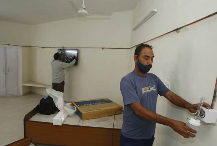 Mini Covid Center Build in 48 Hours by Shri Guru Granth Sahib Sewa Society in Chandigarh