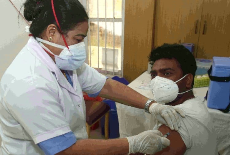 People Get Second Shot of Vaccination Free in Government Hospital if first Shot was from Private Hospital