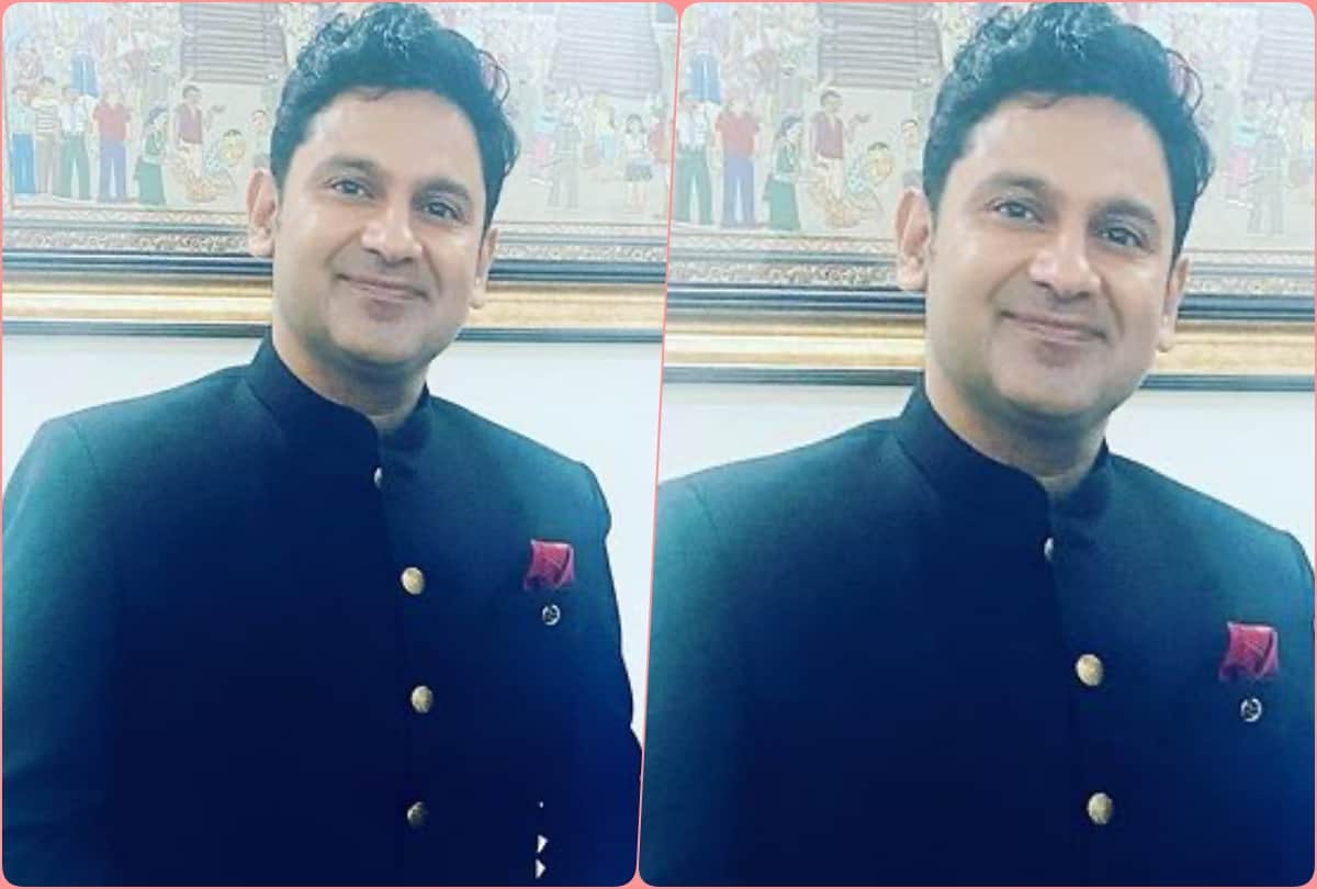manoj muntashir apologise on twitter for committing mistake about shammi kapoor wife and marriage