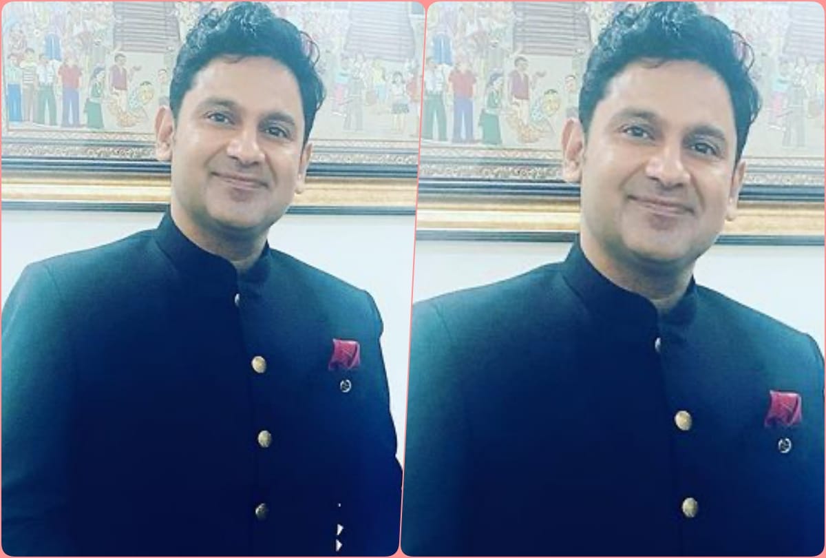 manoj muntashir apologise on twitter for committing mistake about shammi kapoor wife and marriage