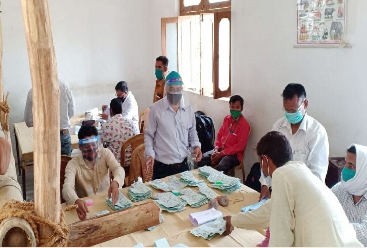 agra gram panchayat chunav counting updates