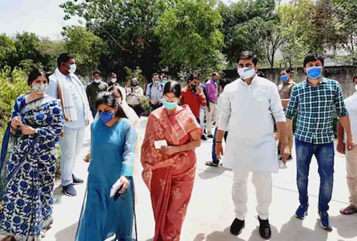 UP Panchayat Election: Former CM Akhilesh's cousin Anshul wins