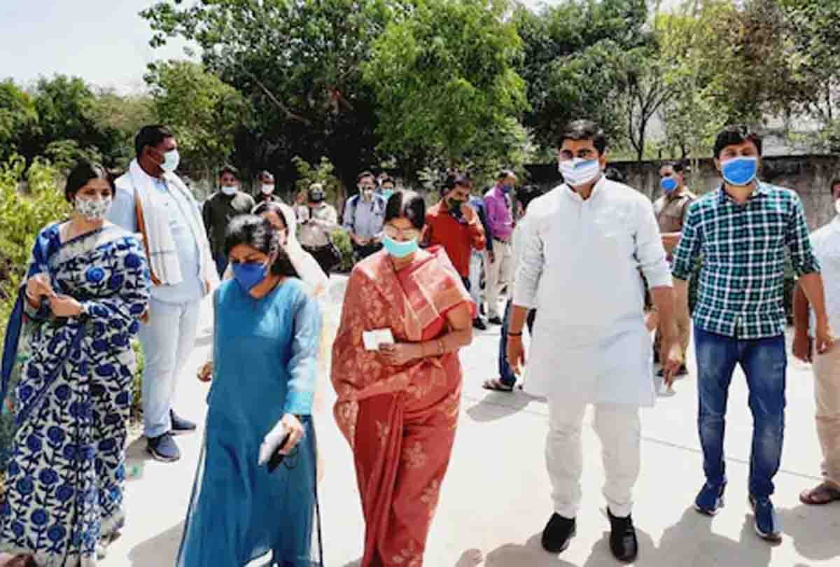UP Panchayat Election: Former CM Akhilesh's cousin Anshul wins