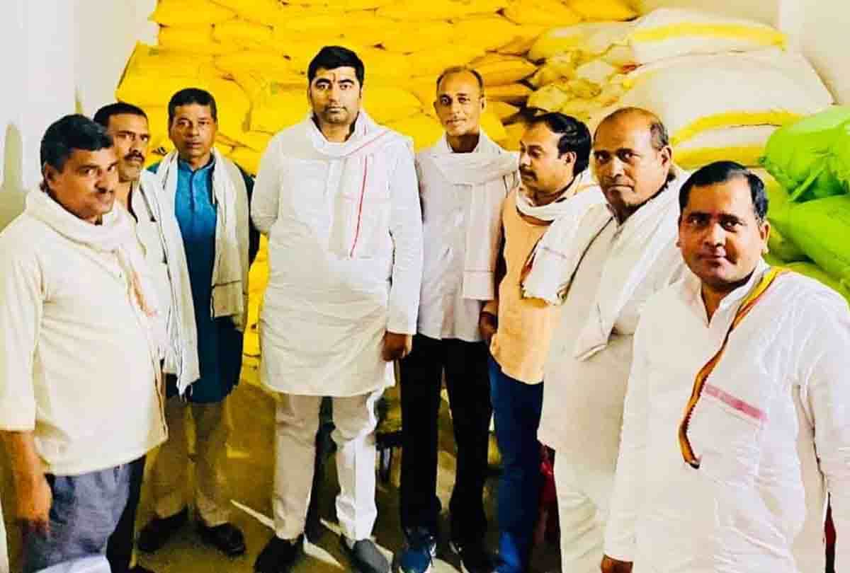 UP Panchayat Election: Former CM Akhilesh's cousin Anshul wins