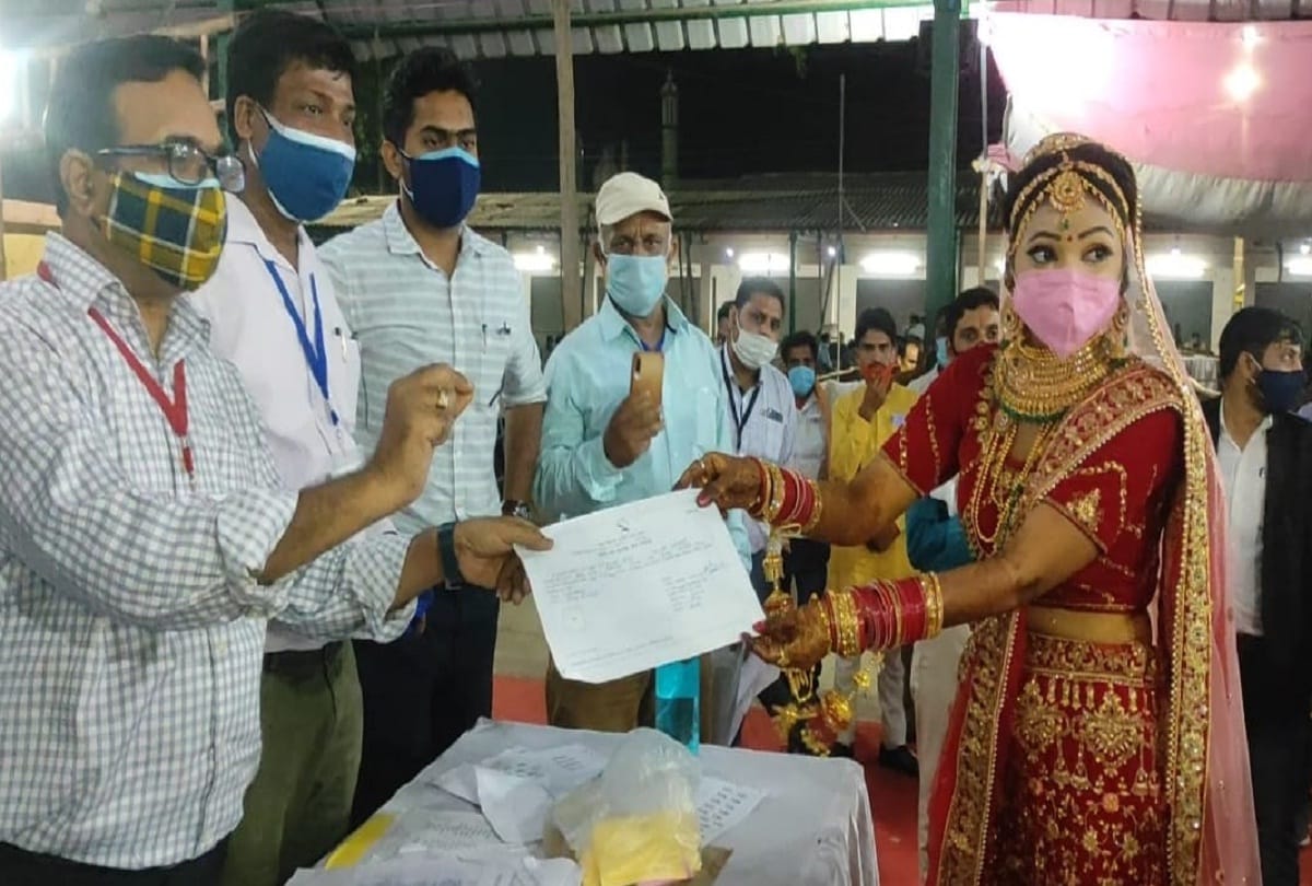 Panchayat elections result first tool winning certificate then did marriage with life partner