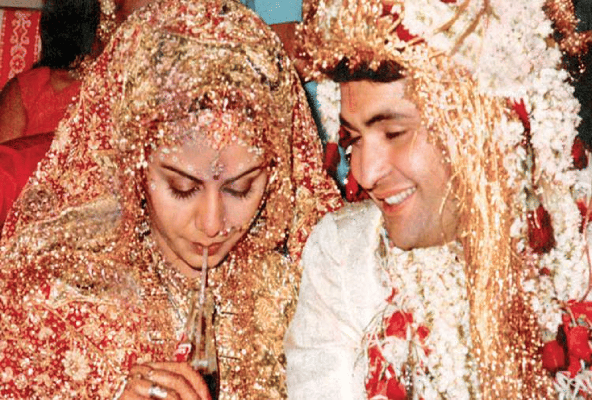 neetu kapoor revealed that gatecrashers gifted boxes full of stones of rishi kapoor at their marriage