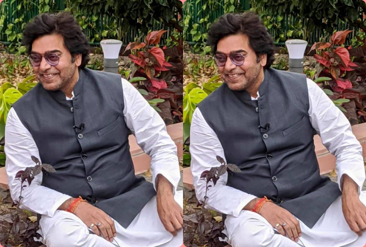 Ashutosh Rana shared a post on Facebook said Development can happen not by fighting but by combining