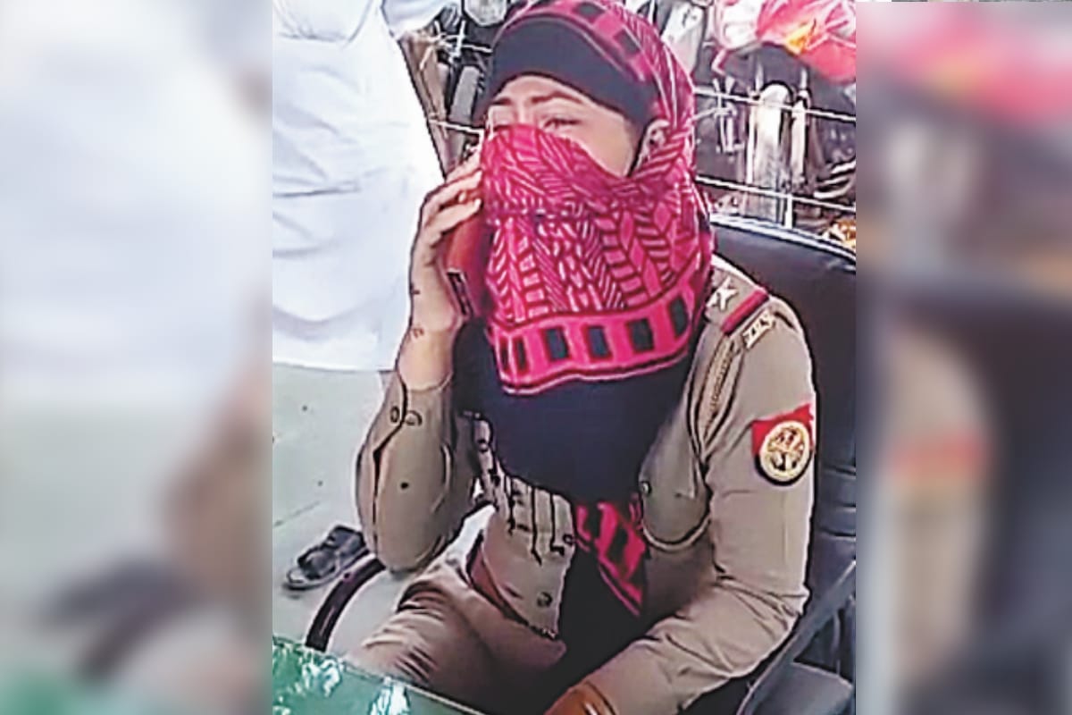 Mahila daroga posted in Meerut accuses police station in-charge of harassment