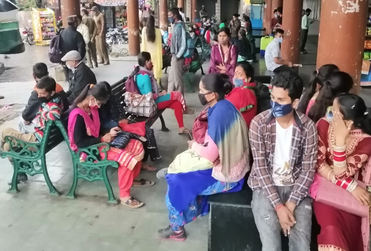 Private bus operators  on strike for the second day, people's problems increased, HRTC runs additional buse