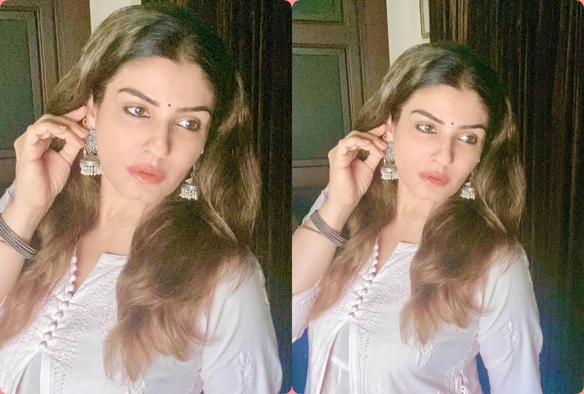 When Raveena Tandon Threw Juice Glass On Hubby Anil Thadani's Ex-Wife Natasha