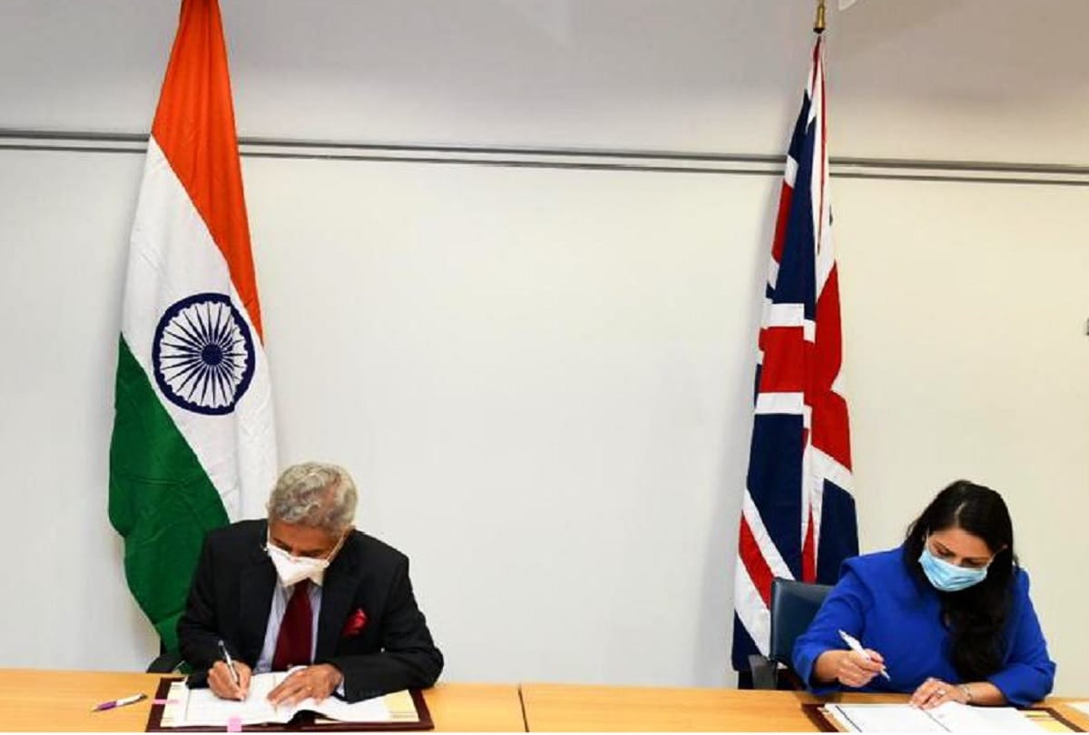 Britain: Foreign Minister Jaishankar meets British Home Minister Preeti Patel, signed on migration and mobility agreements