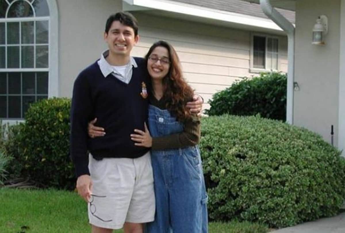 Madhuri dixit nene share throwback photo with husband Shri Ram and fans are showering love