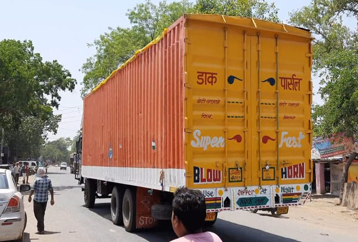 cow smugglers container caught in kanpur dehat