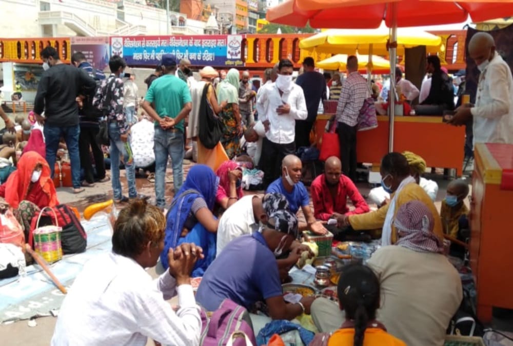 Corona Curfew in Haridwar: Crowd For Ritual And Snan in Har ki pauri photos