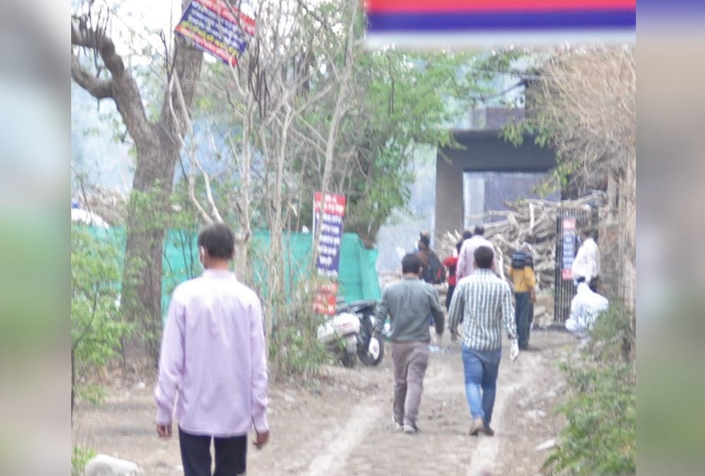 Coronavirus in Uttarakhand News: Three people Dead every hour in dehradun, long line in cremation ground Raipur Photos