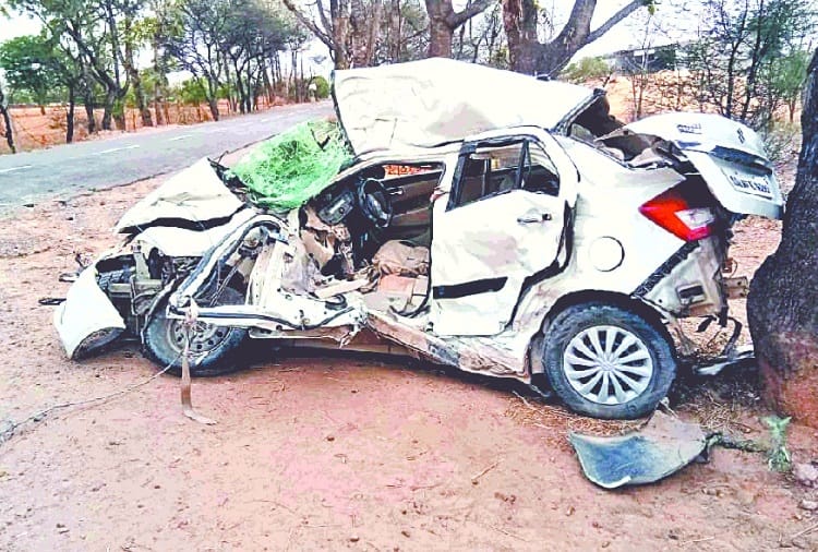 Two cousins killed in Road Accident at Mahendragarh of Haryana