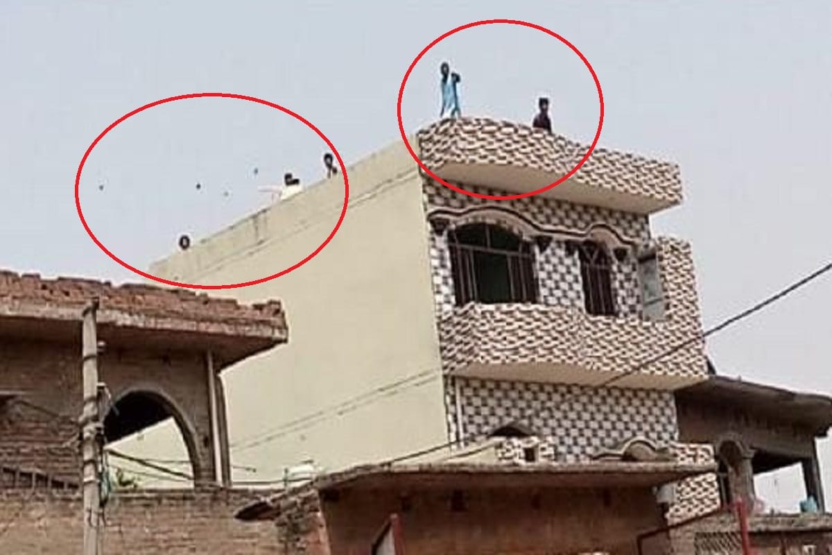 The villagers have attacked by stone on gram Pradhan and supporters in a village of Saharanpur