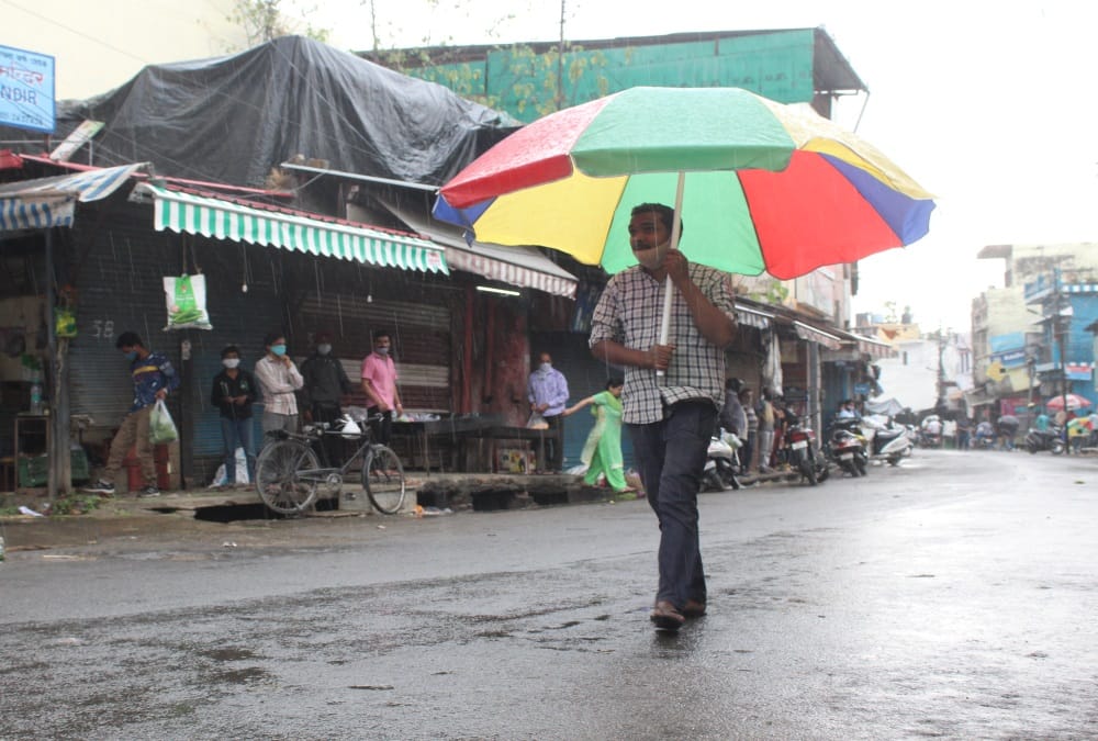Uttarakhand weather news: Heavy Rainfall And Snowfall Alert in Hilly Areas for next 48 Hours