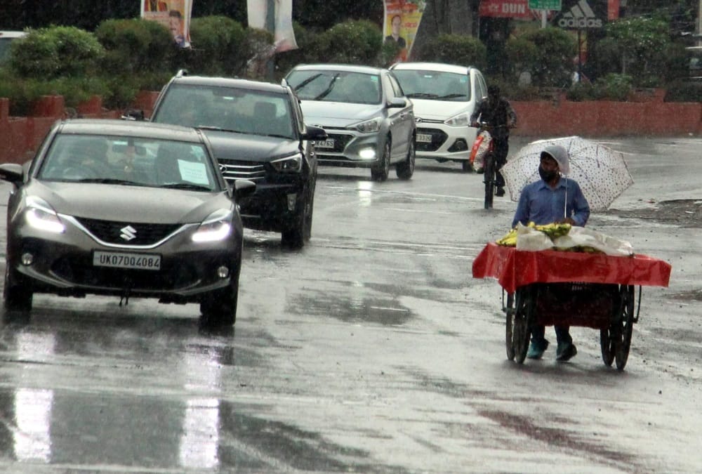 Uttarakhand weather news: Heavy Rainfall And Snowfall Alert in Hilly Areas for next 48 Hours
