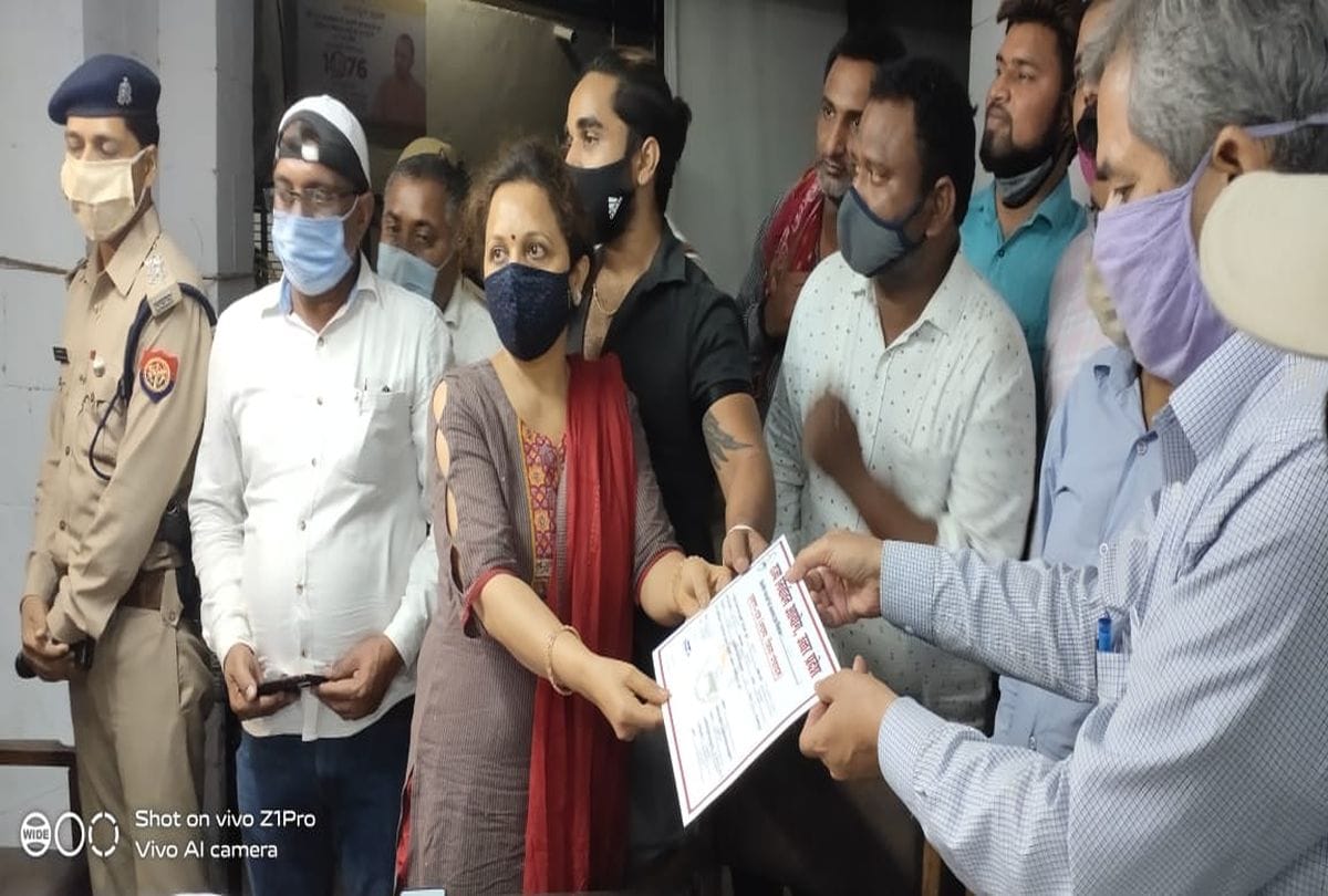 Zila Panchayat Chuanav Winner In Ward 28 Vandana Yadav Win