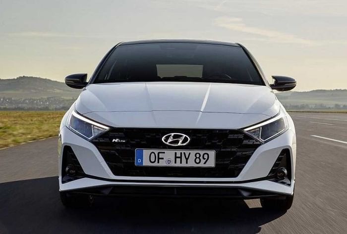 Used Cars: पुरानी कारों के बाजार में इनकी है भारी मांग, टोयोटा,मारुति, ह्यूंदै, होंडा की ये गाड़ियां बनीं पसंद most popular used cars in india, cars from toyota, maruti, hyundai and honda, know details