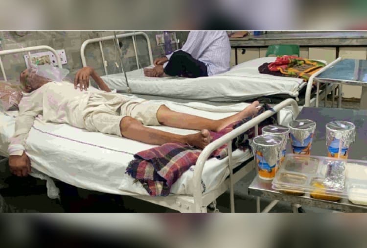 Covid Patient Hand Tied to Bed in GMCH-32 Covid Ward of Chandigarh
