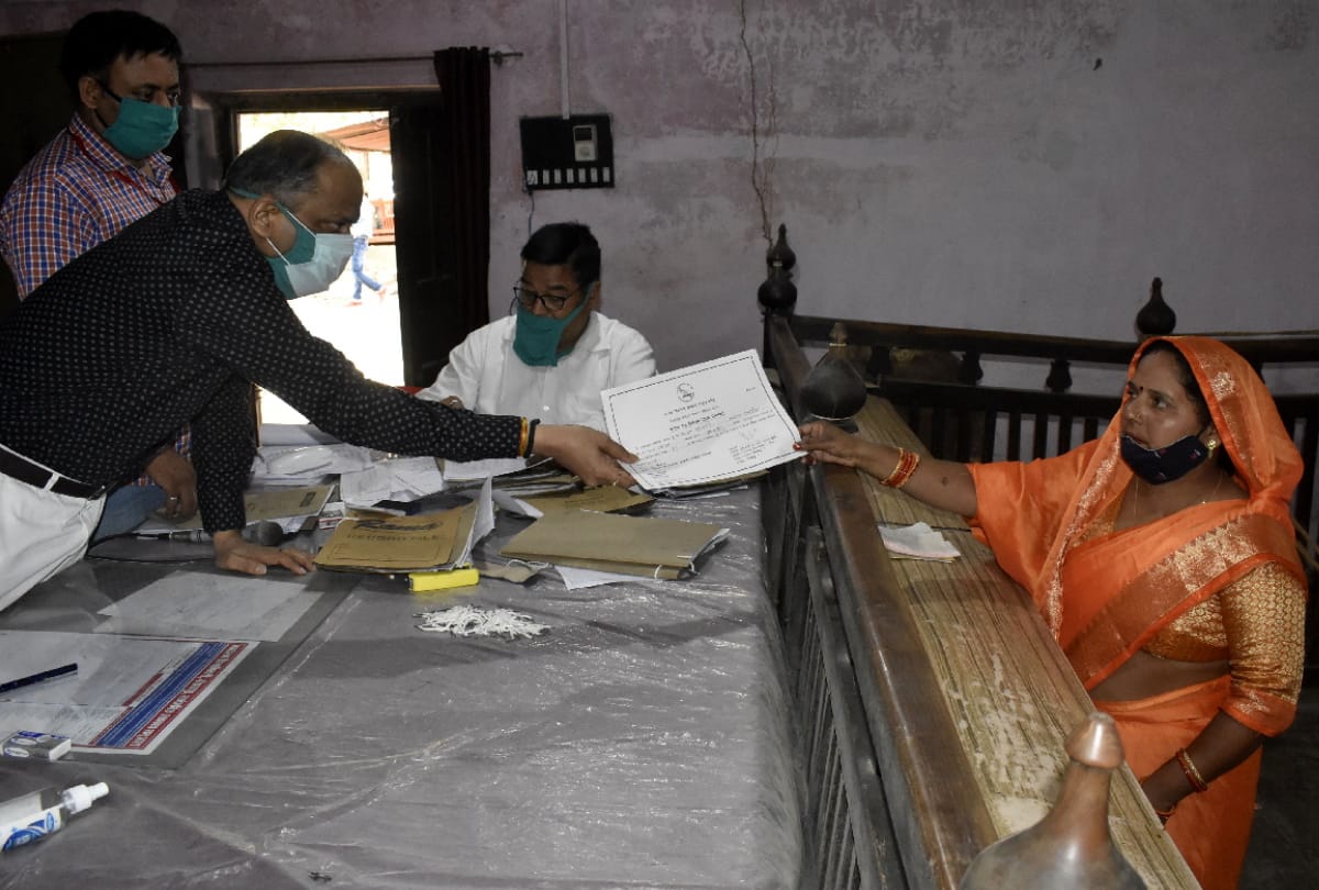 up-zila-panchayat-election-result-2021 Fir on RO in Gorakhpur