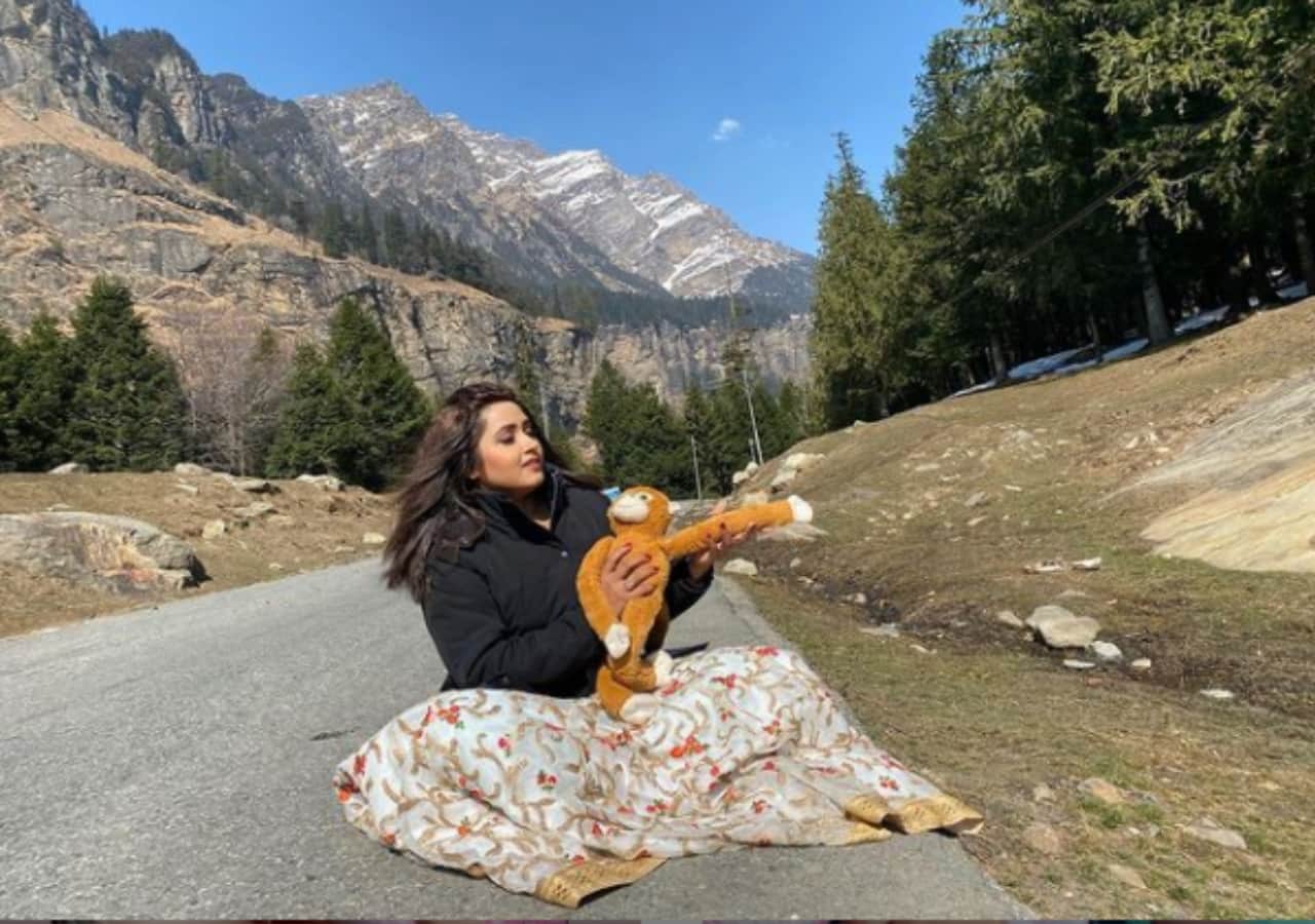 bhojpuri actress kajal raghwani reveals why she visited hospital amid corona pandemic for pet dog