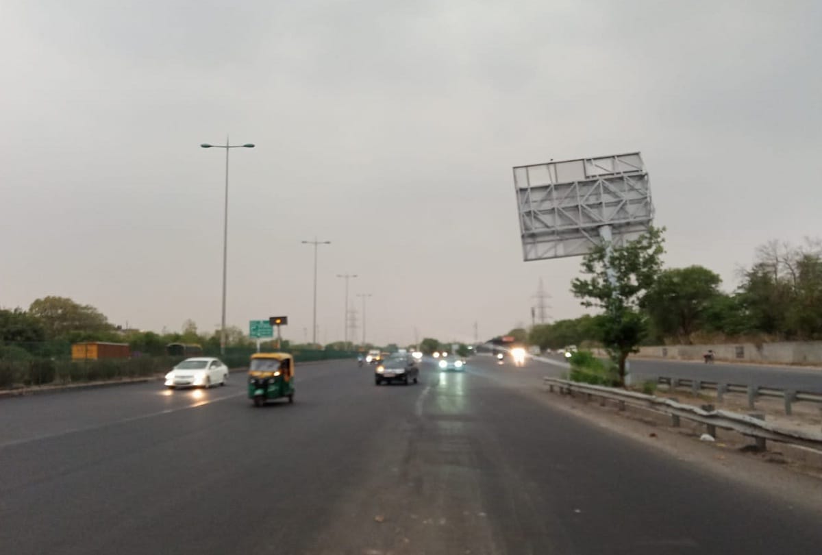 delhi weather change darkness in day speedy winds continue