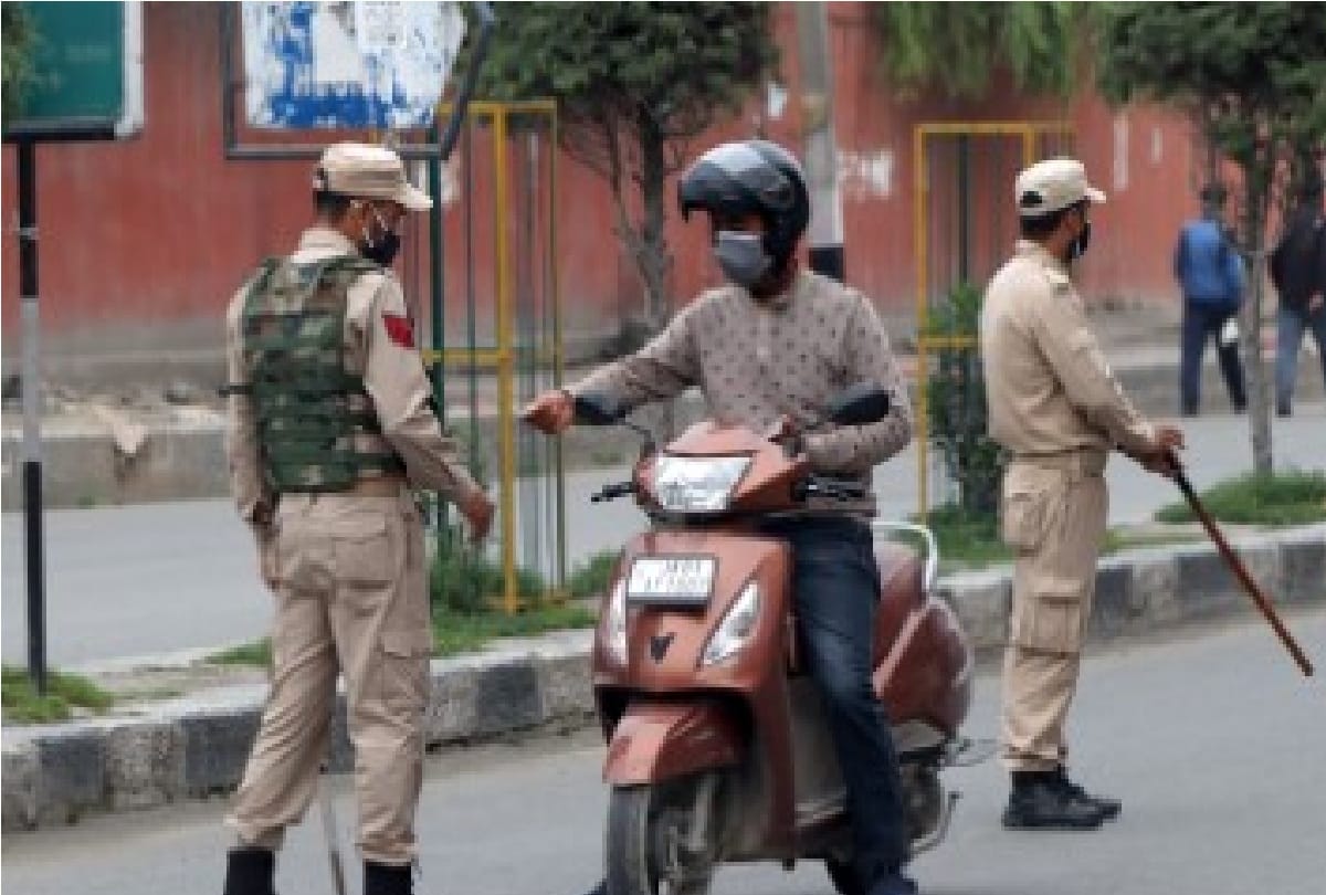 Lockdown affecting business in Jammu and Kashmir corona curfew in Srinagar jammu kashmir